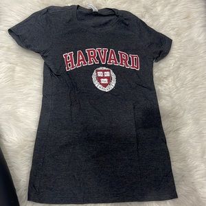 Harvard tee shirt size small never worn no tags